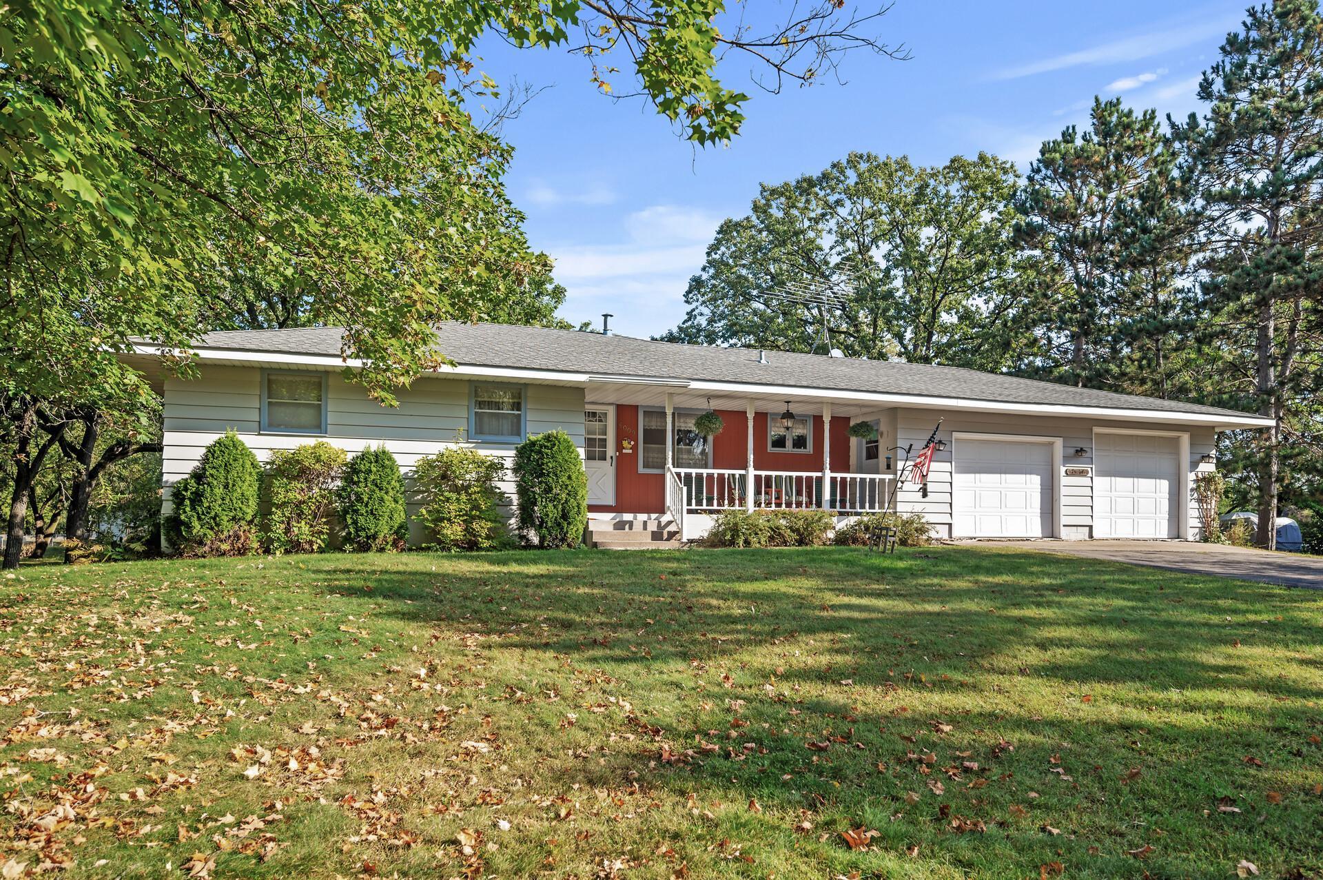 Oak Cir, North Branch, MN 55056