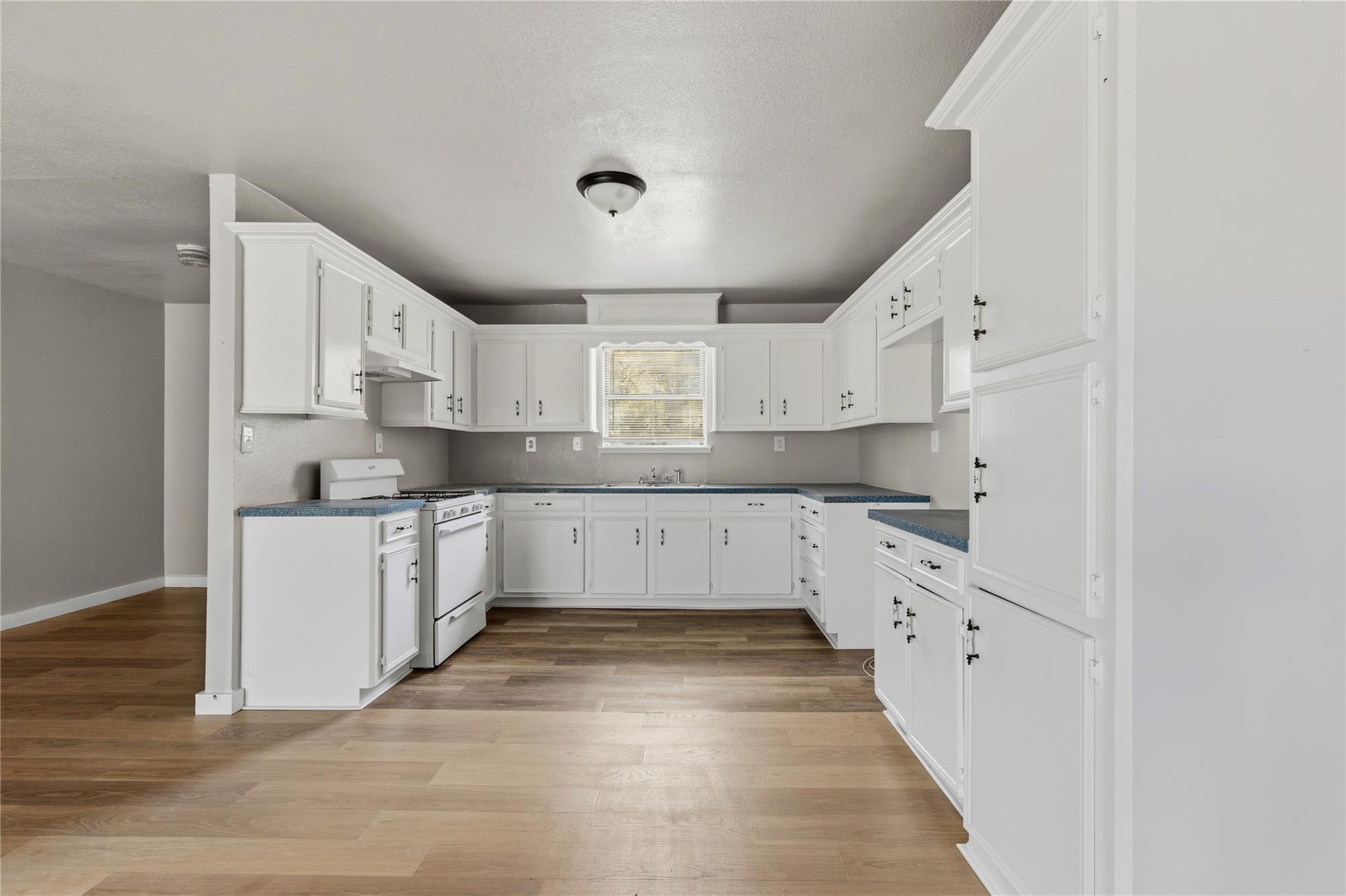 Residential Lease in Trinity 5