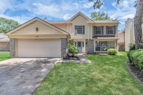 15918 Pinyon Creek Dr, Houston, TX, 77095-3694 | Card Image