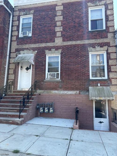 230 Niles St, Elizabeth, NJ, 07202-4076 | Card Image