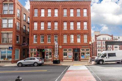 apt-3-62 Washington St, Haverhill, MA, 01832-5554 | Card Image