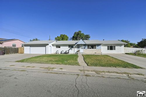 2041 Vinewood Ln, Pueblo, CO, 81005-2528 | Card Image