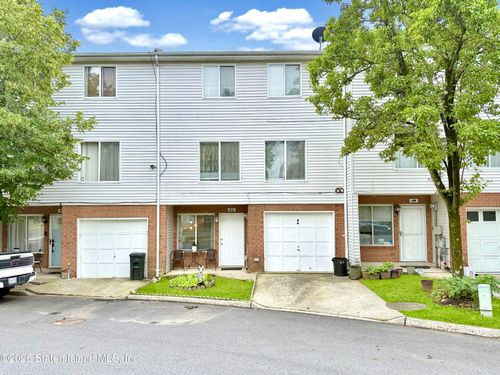 46 Ilyssa Way, Staten Island, NY, 10312 | Card Image
