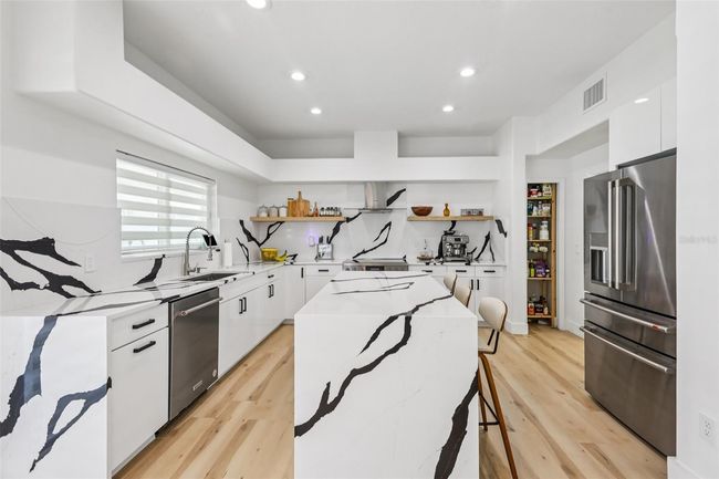 Kitchen | Image 13