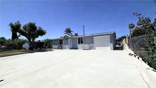 437 N Begonia Ave, Ontario, CA, 91762-2507 | Card Image