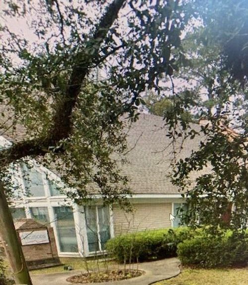 902 Thomas St, Hammond, LA, 70401-3038 | Card Image