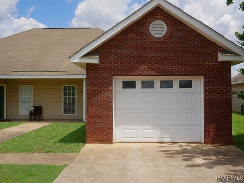 115 Pine Meadow Circle, Millbrook, AL, 36022 | Card Image