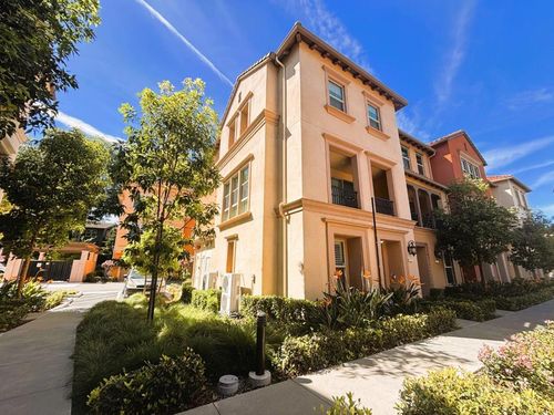 unit-1-560 Saint Remi Ter, Sunnyvale, CA, 94085-0012 | Card Image