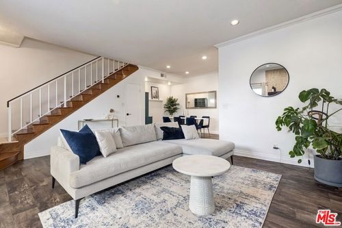 11-5139 Balboa Blvd, Encino, CA, 91316-3437 | Card Image