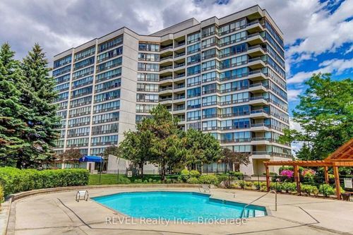 803-12 Laurelcrest St, Brampton, ON, L6S5Y4 | Card Image
