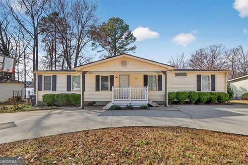 252 Lakeview Dr, Locust Grove, GA, 30248-3820 | Card Image