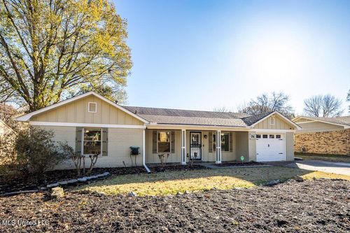 5766 Patricia Dr, Horn Lake, MS, 38637-9643 | Card Image