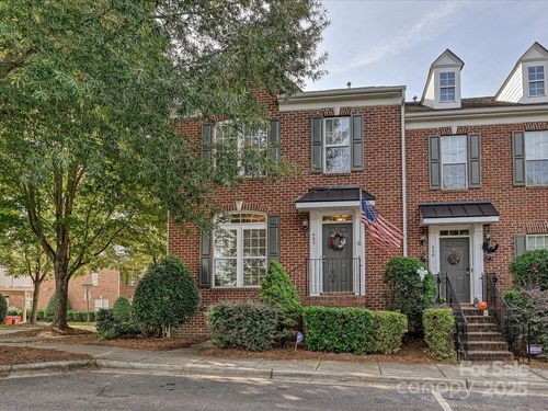 405 Armour St, Davidson, NC, 28036-6905 | Card Image