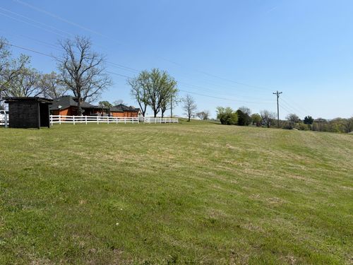 3990 Us Highway 160, Walnut Shade, MO, 65771-9204 | Card Image