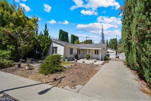 16661 Lahey St, Granada Hills, CA, 91344-4210 | Card Image