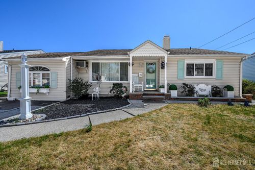 71 Cameo Pl, Colonia, NJ, 07067-1130 | Card Image