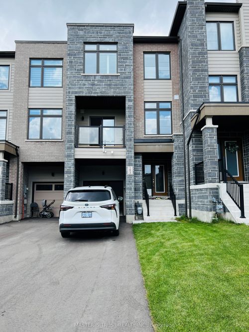 193 Tango Cres, Newmarket, ON, L3X0K5 | Card Image