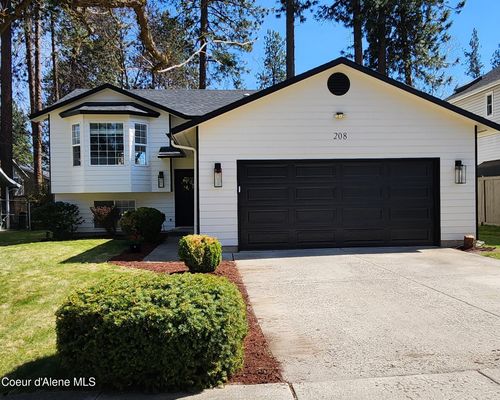 208 S Riverwood Ct, Post Falls, ID, 83854-4501 | Card Image