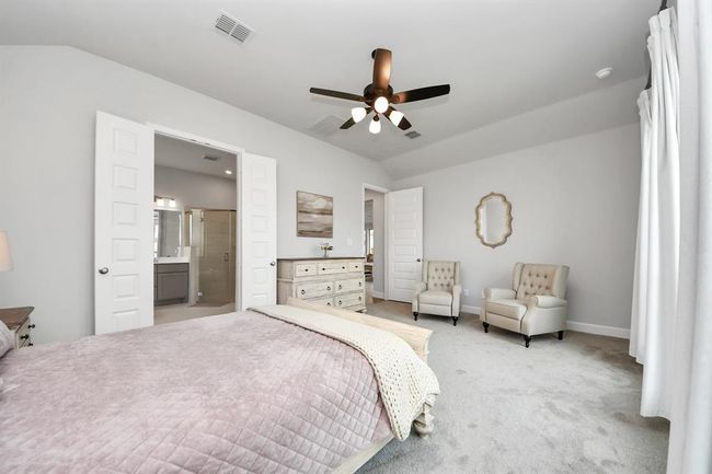 12310 Grassy Bend Dr, House other with 3 bedrooms, 2 bathrooms and 2 parking in Mont Belvieu TX | Image 14