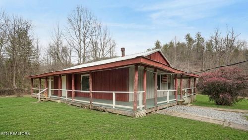 1223 Rocky Flats Rd, Cosby, TN, 37722-3822 | Card Image