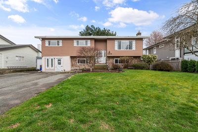 45870 Silver Ave, House other with 4 bedrooms, 2 bathrooms and 5 parking in Chilliwack BC | Image 1