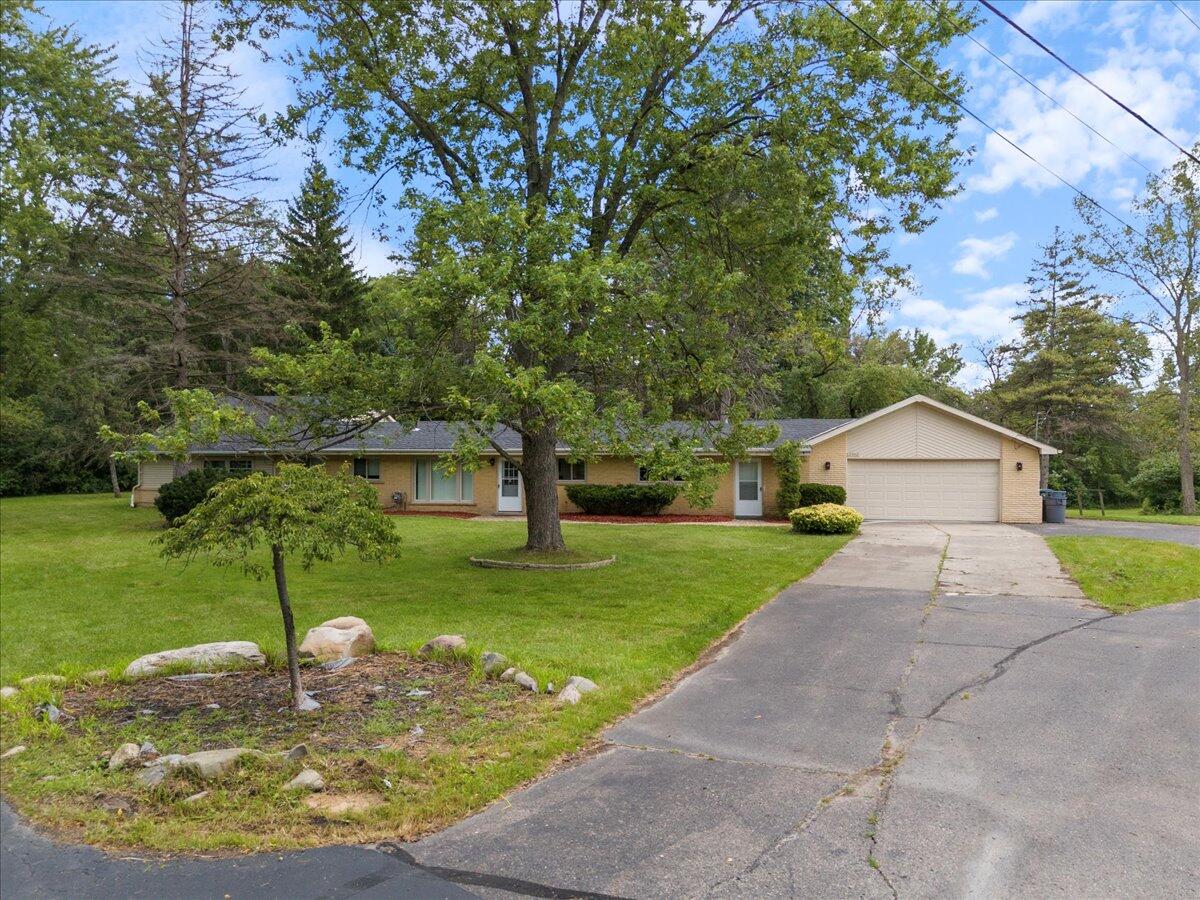 Beck Rd, Plymouth, MI 48170
