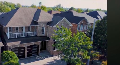 15 Nina Pl, Brampton, ON, L7A2E4 | Card Image