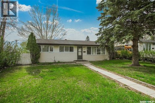 201 Av V N, Saskatoon, SK, S7L3E5 | Card Image