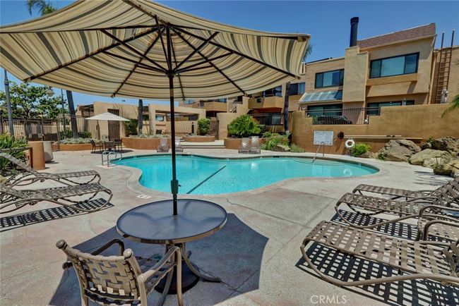 7 - 25712 Le Parc, Condo with 2 bedrooms, 2 bathrooms and 2 parking in Lake Forest CA | Image 33
