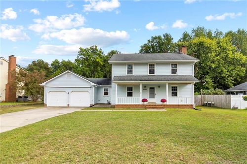 2047 Birchcreft Dr, Fayetteville, NC, 28304-0530 | Card Image