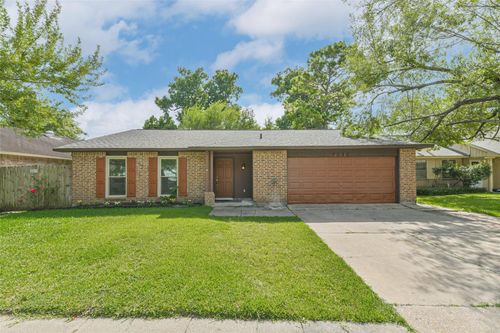 2718 Quail Run Dr, Humble, TX, 77396-1862 | Card Image