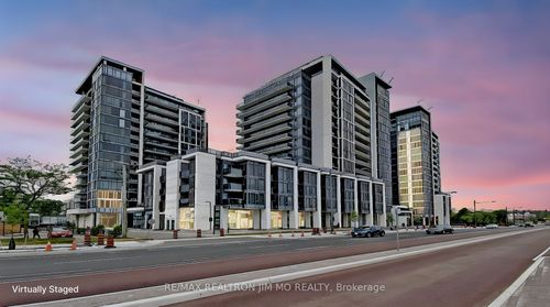 ph3-9600 Yonge St, Richmond Hill, ON, L4C0X3 | Card Image