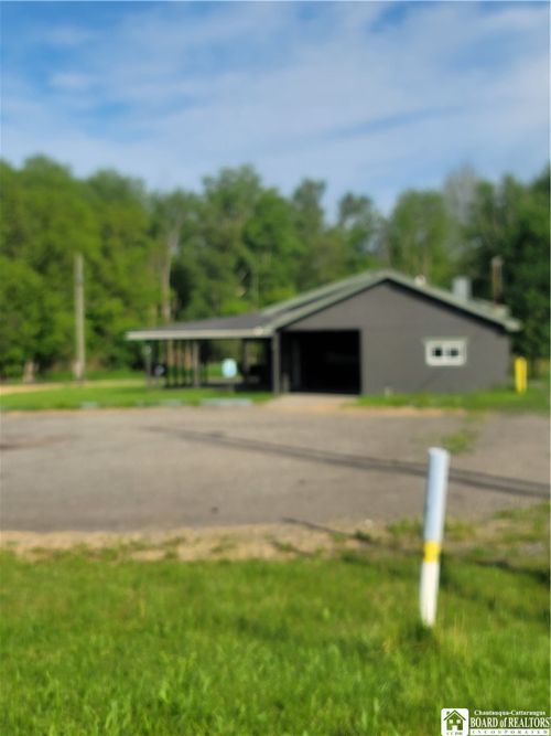 1993 E Main St, Falconer, NY, 14733-9782 | Card Image