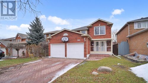 302 Ojibway Trail, Mississauga (Hurontario), ON, L4Z2Z4 | Card Image