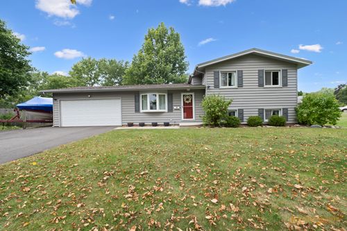 160 Surrey Ln, Crystal Lake, IL, 60014-7867 | Card Image