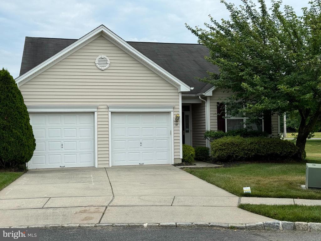 Chew Ln, Sewell, NJ 08080