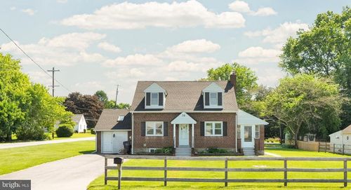 75 Country Club Rd, COATESVILLE, PA, 19320-1812 | Card Image