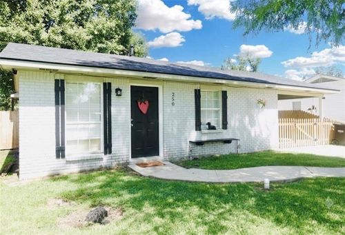 250 Eighth Street Dr, Ponchatoula, LA, 70454-3814 | Card Image