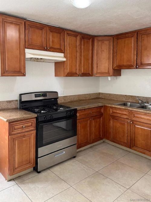 1161 13th St, Imperial Beach, CA, 91932-3660 | Card Image
