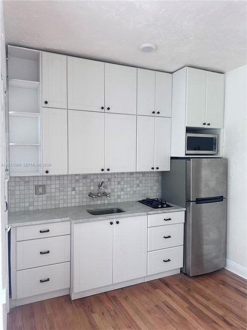 4-1560 Jefferson Avenue, Miami Beach, FL, 33139 | Card Image