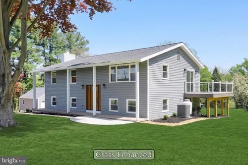 823 Baltimore Street, DILLSBURG, PA, 17019 | Card Image