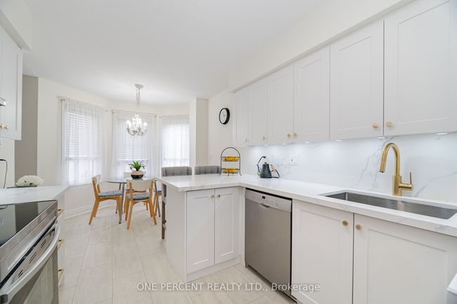228 - 2110 Cleaver Ave, Condo with 3 bedrooms, 3 bathrooms and 1 parking in Burlington ON | Image 13