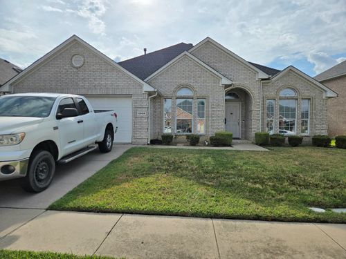 6504 Fannin Farm Way, Arlington, TX, 76001-5802 | Card Image