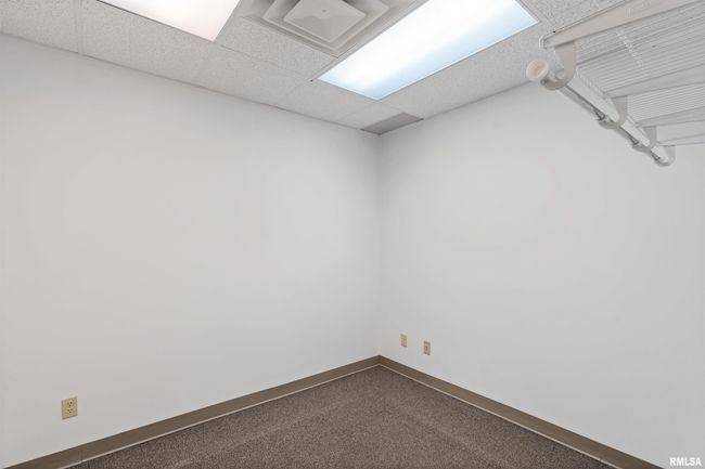 2440 Tech Dr, Home with 0 bedrooms, 0 bathrooms and null parking in Bettendorf IA | Image 15