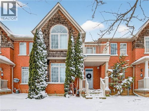 69 Westhampton Way, Stoney Creek, ON, L8E6C5 | Card Image