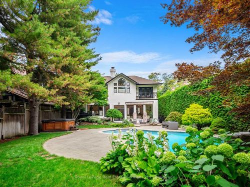 74 West St, Oakville, ON, L6L2Y7 | Card Image