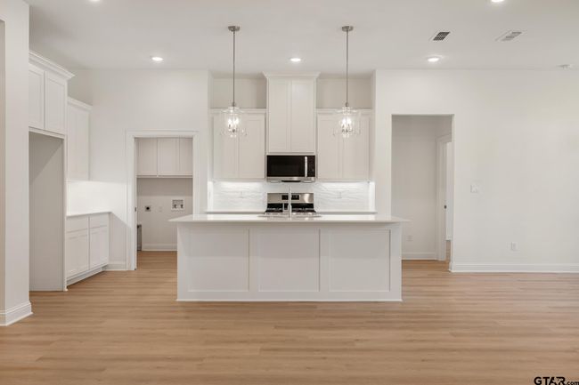 217 August Drive, House other with 4 bedrooms, 2 bathrooms and null parking in Bullard TX | Image 10