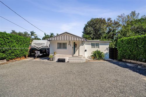 291 Nw 95th St, Miami Shores, FL, 33150-1951 | Card Image