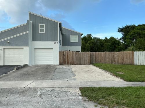 537 Nw 51st Ave, Delray Beach, FL, 33445-2181 | Card Image