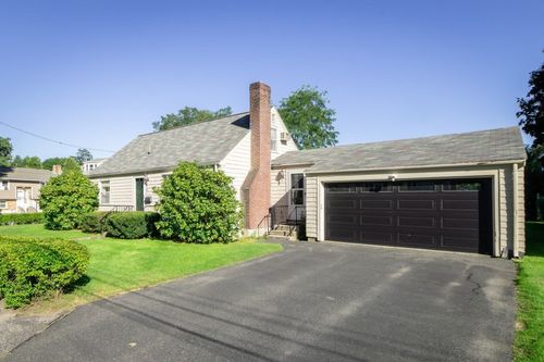 6 Albert St, Waltham, MA, 02453-1407 | Card Image